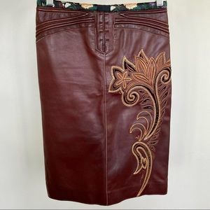 Authentic Roberto Cavalli genuine leather embroidered pencil skirt. 🤎